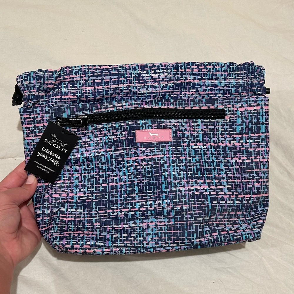 NWT Scout makeup bag